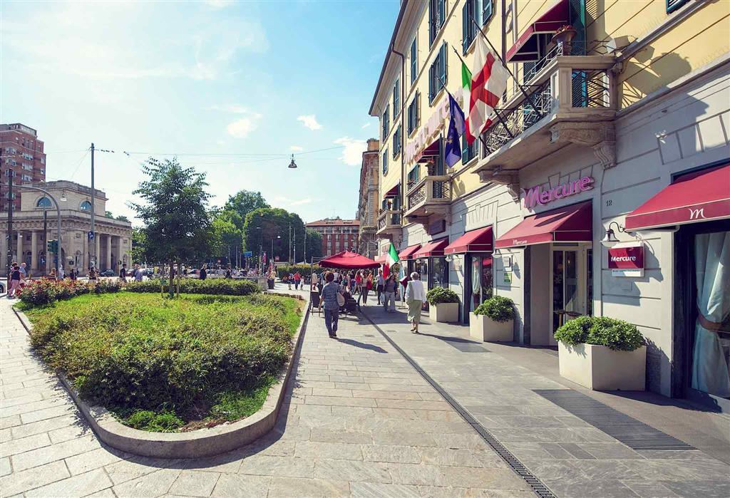 Hotel Mercure Milano Centro Kültér fotó